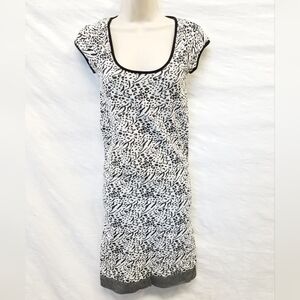 Bebe Black and White Scoop Neck Bodycon Dress Cap Sleeve